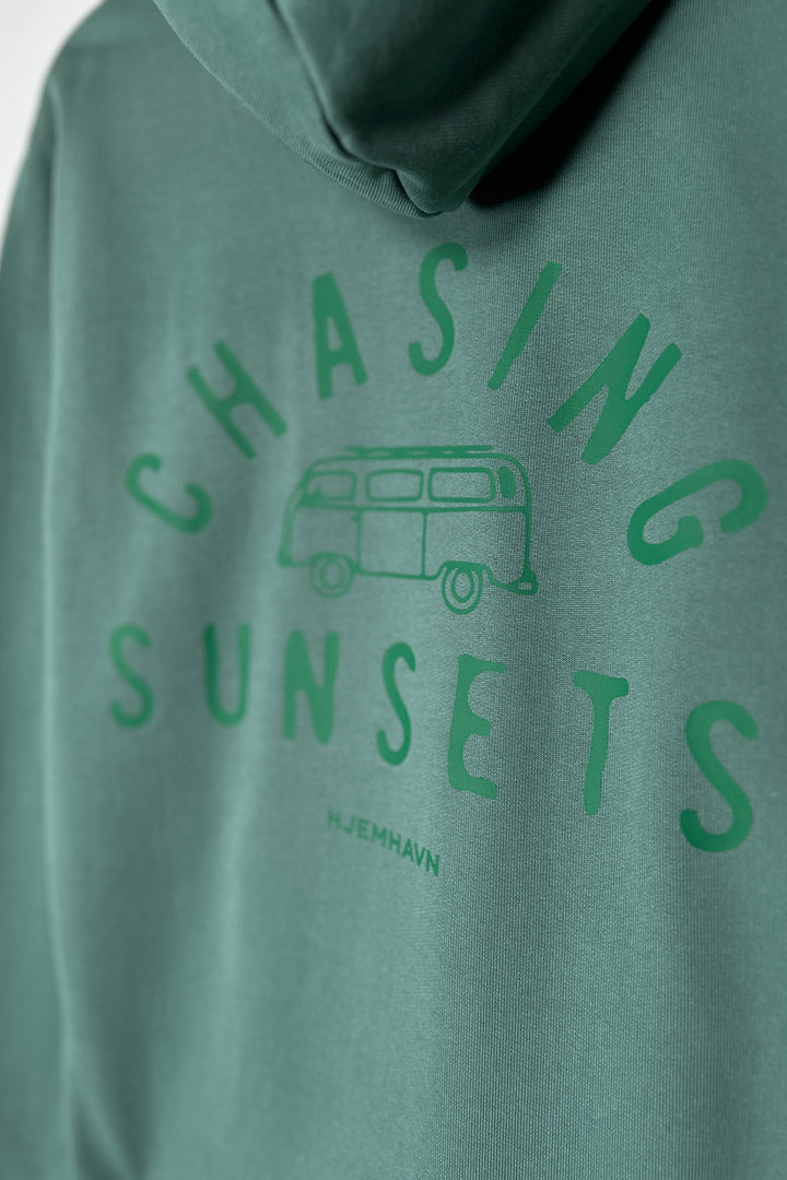 Hoodie "Chasing Sunsets"