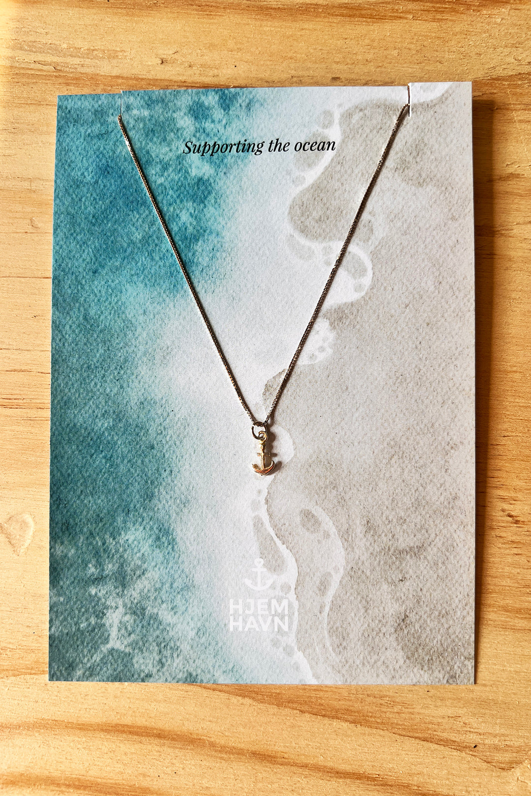 Mini anchor necklace