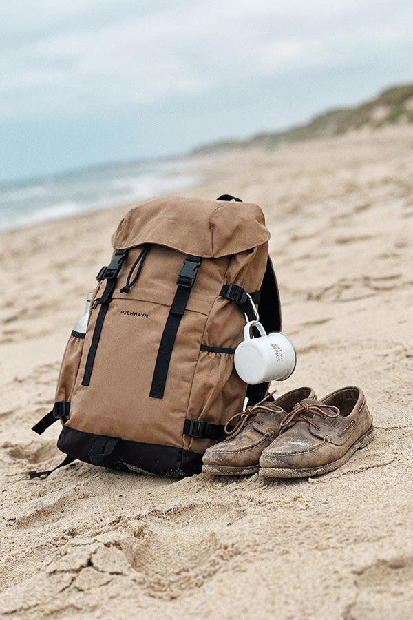 Hiking Backpack (incl. enamel mug) – Hjemhavn