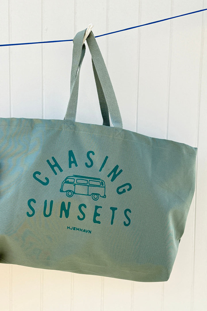 Beach bag "Chasing Sunsets"