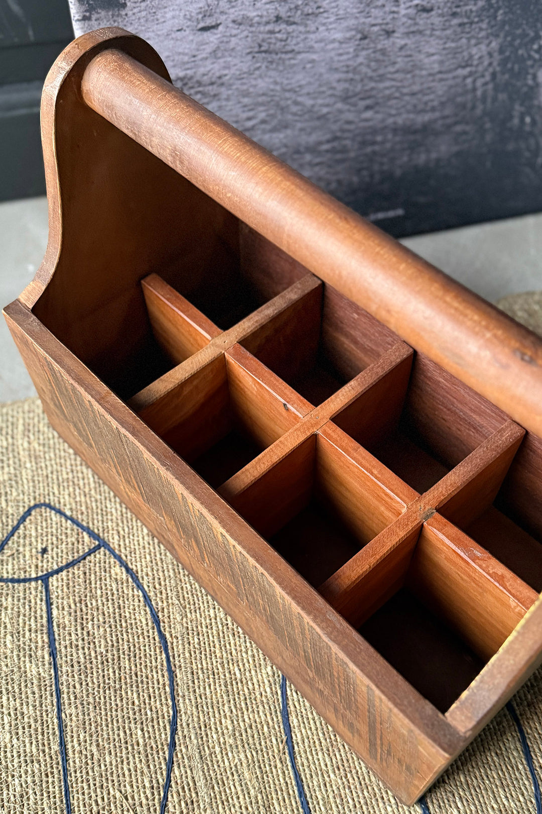 Bottle holder made of recycled wood