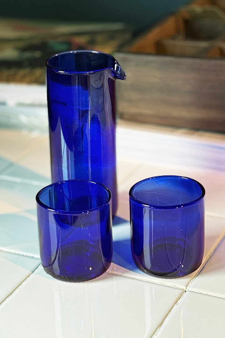 Jug from wine bottles (Bleu) - Upcycling