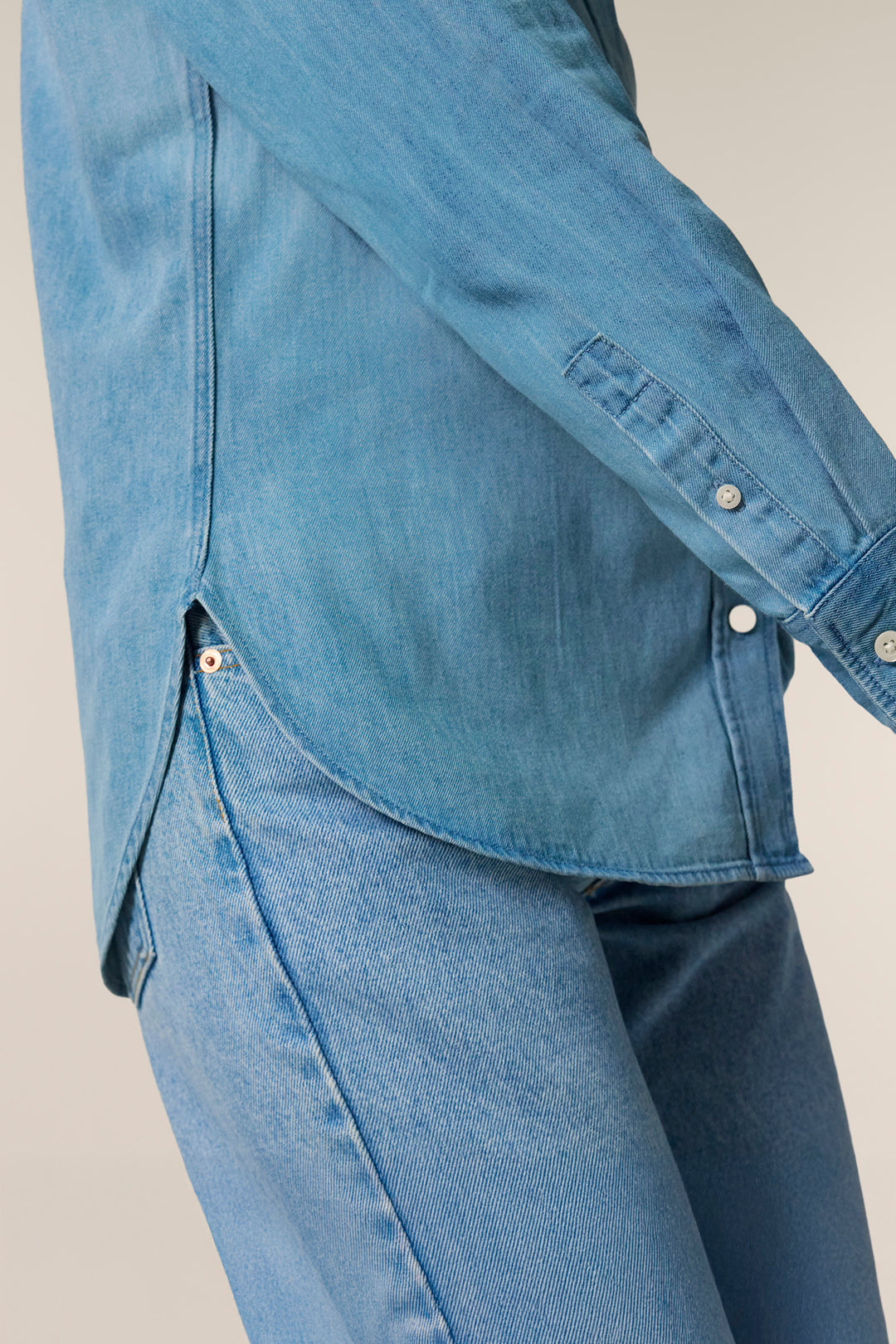 Organic Denim Shirt - Light Wash - Women