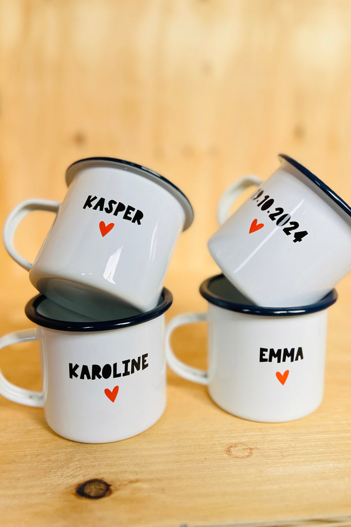 Emaille-Becher "Love" mit Wunschname 