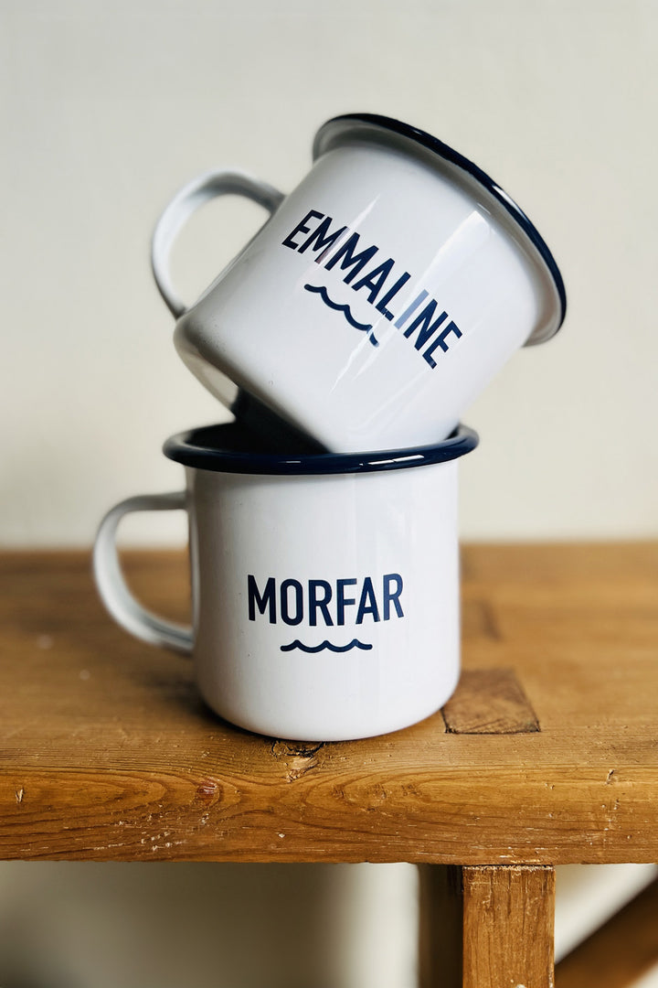Emaljekrus med navn (Blå kant)