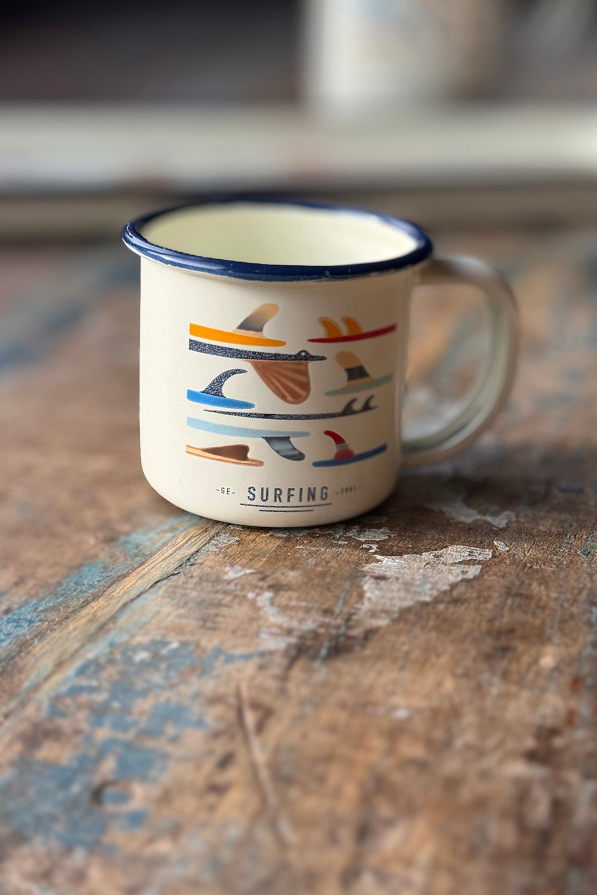 Emaljekrus "Surfboards"