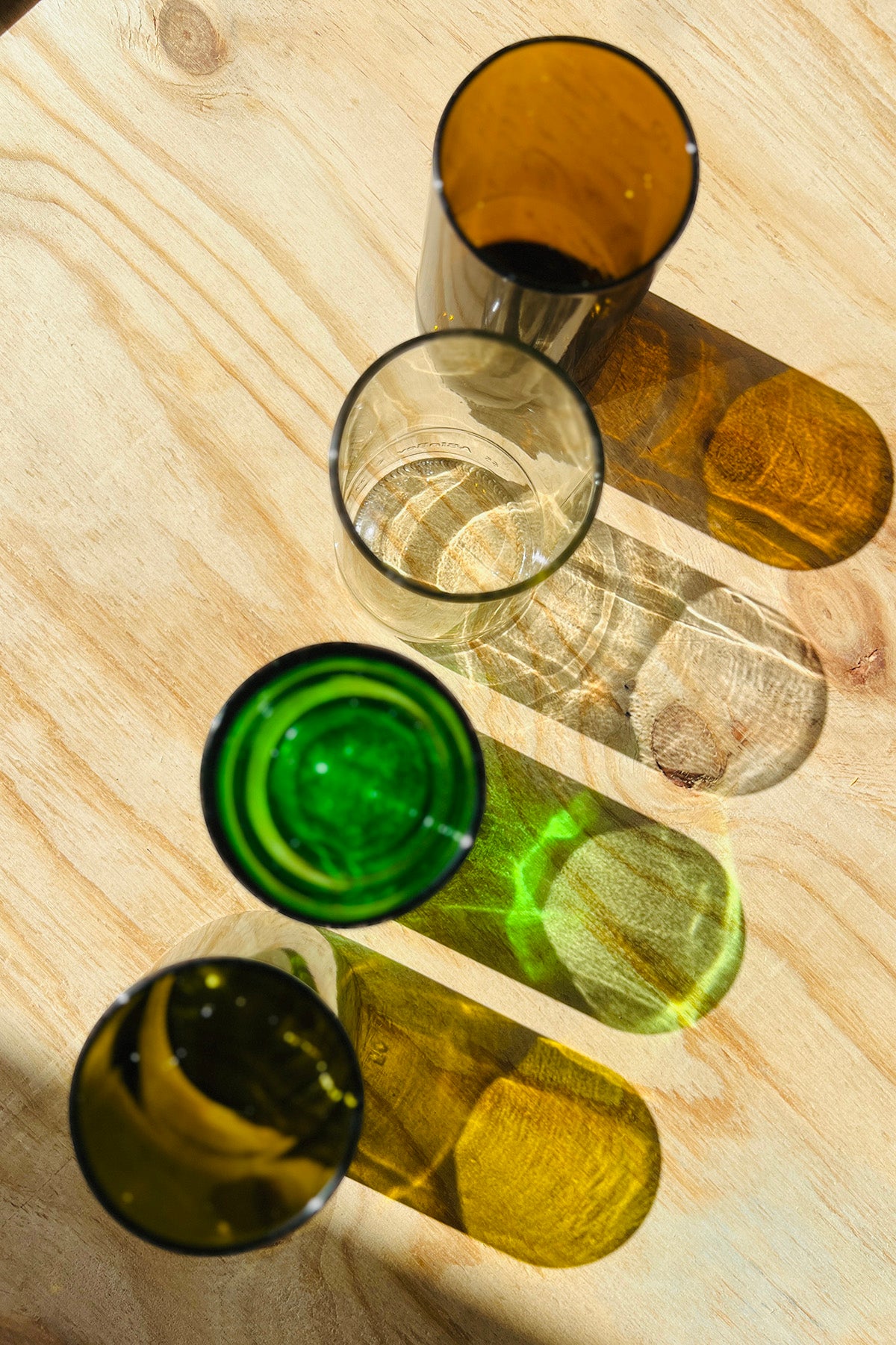 Trinkgläser aus Weinflaschen - Upcycling