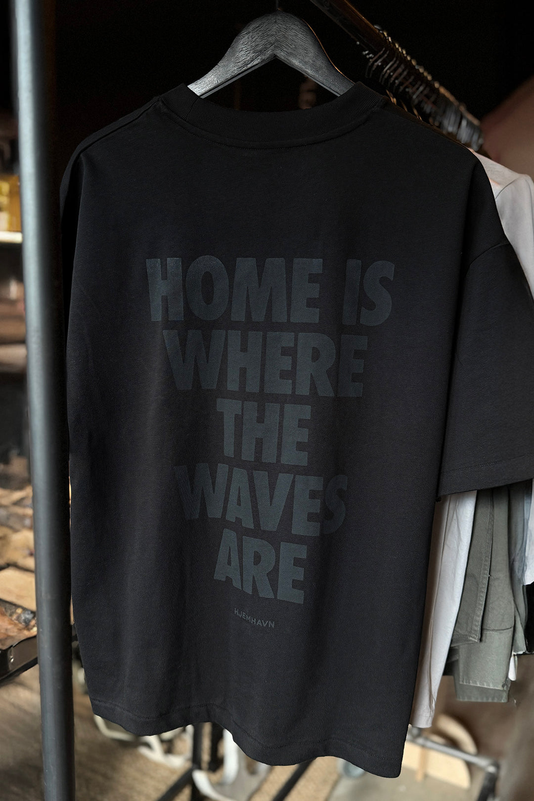 Heavy Weight Boxy Tee "Home" - Black