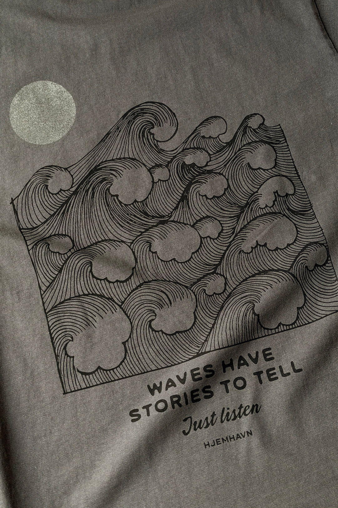 Tee "Just Listen - by night"