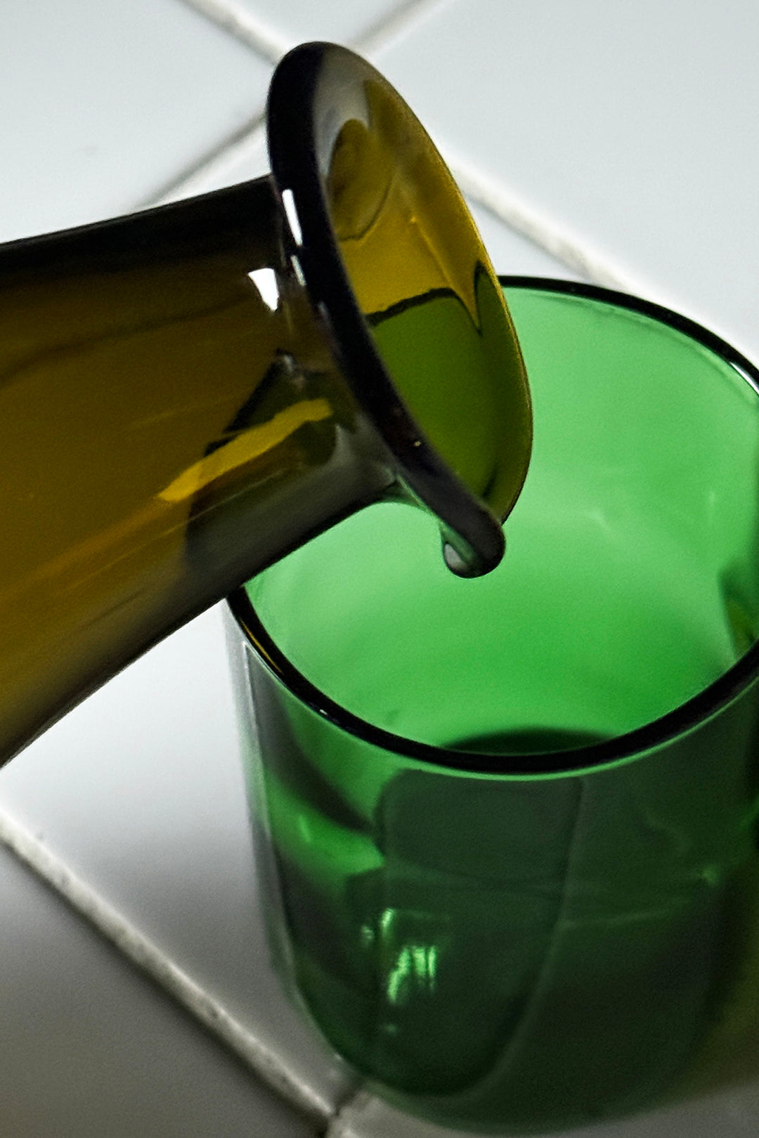 Carafe from wine bottles - Upcycling