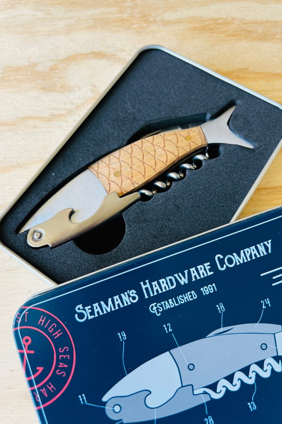 Corkscrew &amp; knife - Metal/Wood