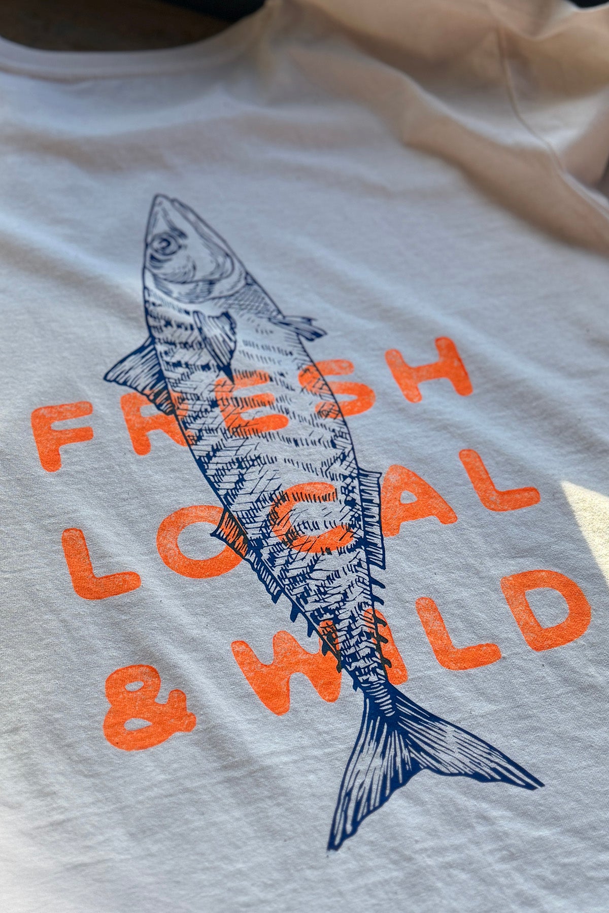 Tee "Makrele aus der Dose"