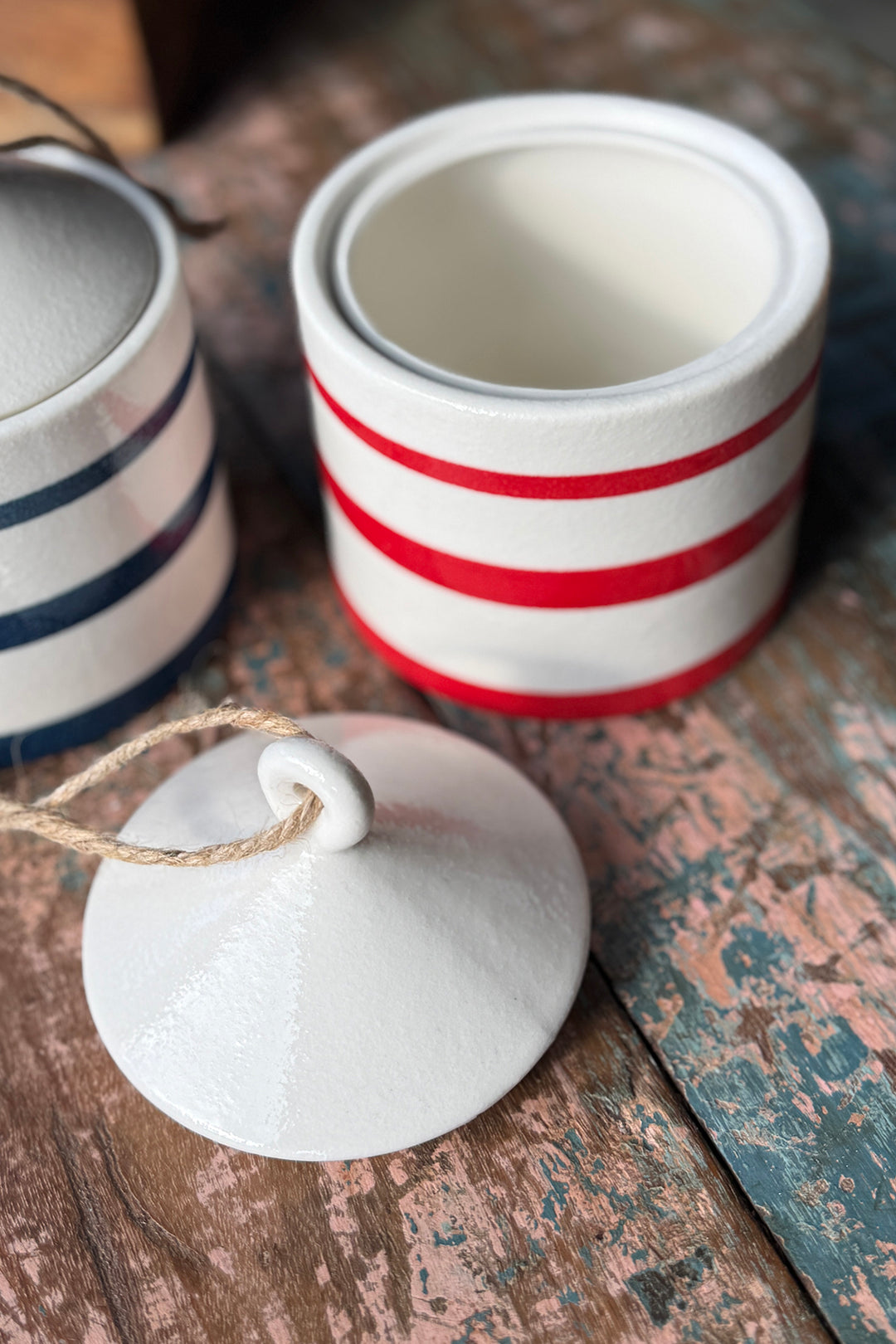 Steingutkrug "Striped"