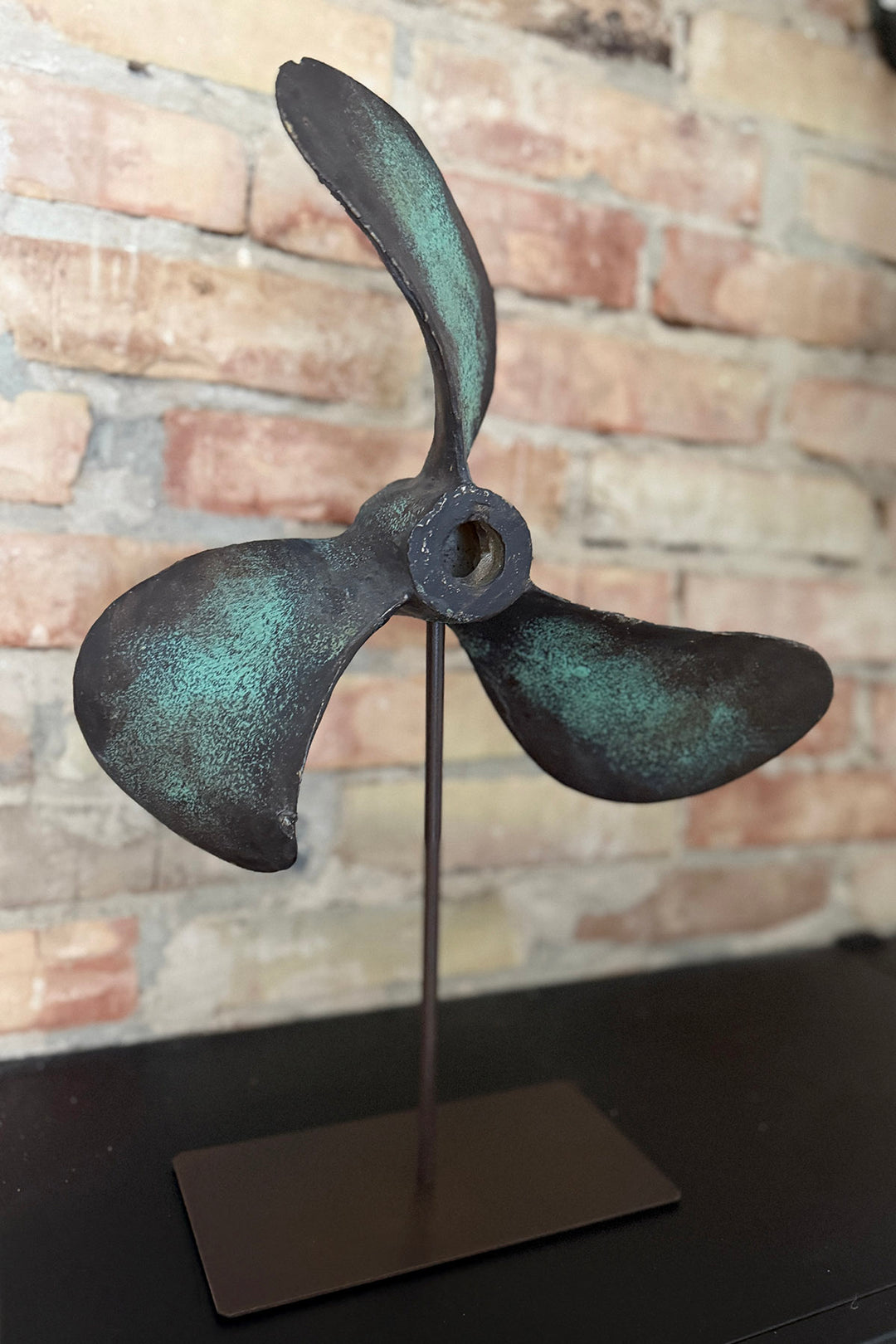 Vintage Skibspropel på fod