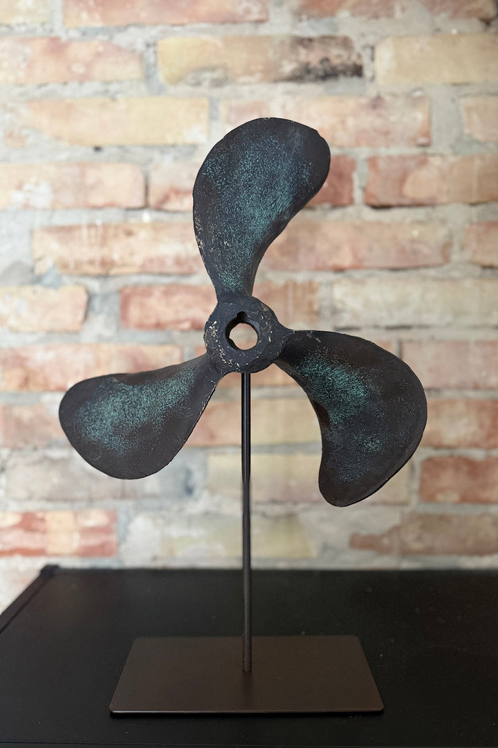 Vintage Skibspropel på fod