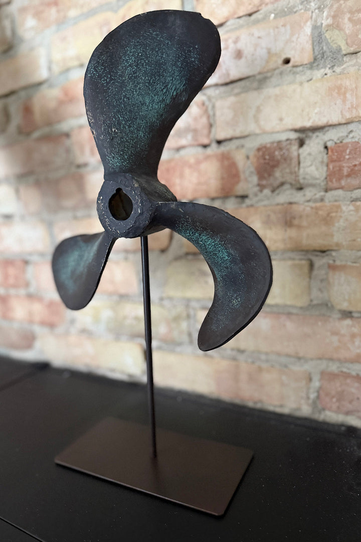 Vintage Skibspropel på fod