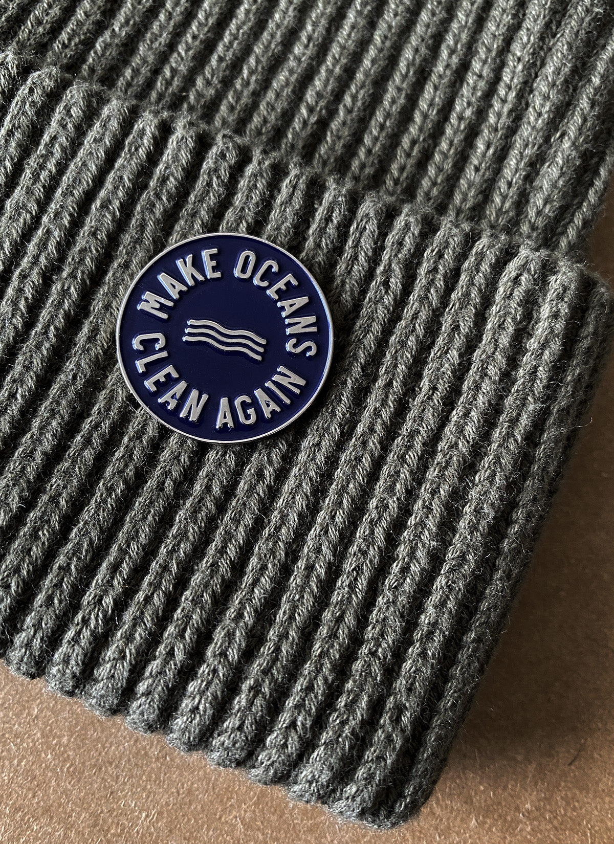 Fisherman Beanie + Free Pin "MOCA"