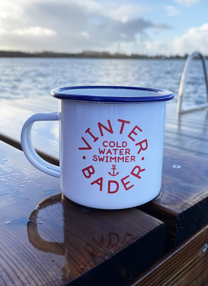 Emaljekrus "Vinterbader" inkl. navn